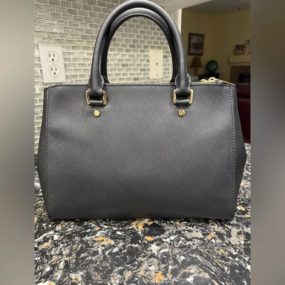 Michael Kors Sutton Black Leather Tote Bag - Picture 2 of 9